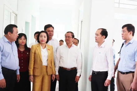 Phó Chủ tịch Quốc hội Nguyễn Thị Thanh cùng đoàn công tác đã kiểm tra thực tế công tác chuẩn bị bầu cử tại một số địa phương trên địa bàn Tây Ninh.