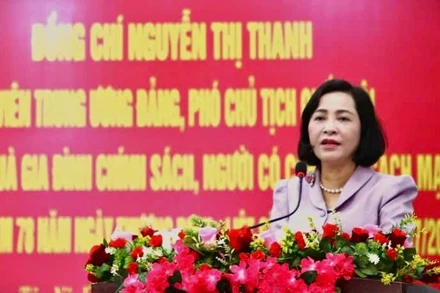 Phó Chủ tịch Quốc hội Nguyễn Thị Thanh phát biểu. 