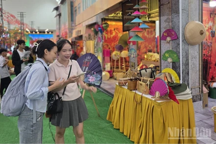 Cục Xúc tiến thương mại cảnh báo thông tin không xác thực về Hội chợ Mùa Xuân 2026. (Ảnh: KIM DUNG)