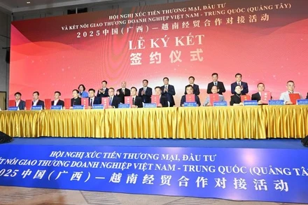 Hội nghị Xúc tiến thương mại, đầu tư và kết nối giao thương doanh nghiệp Việt Nam-Trung Quốc (Quảng Tây).