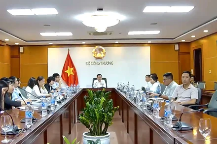 Hội nghị giao ban Xúc tiến thương mại với hệ thống Thương vụ Việt Nam ở nước ngoài tháng 9/2025. (Ảnh: KIM DUNG)