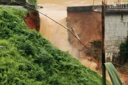 Đoạn vỡ của đập thủy điện Bắc Khê. (Ảnh: Sở Nông nghiệp và Môi trường tỉnh Lạng Sơn)