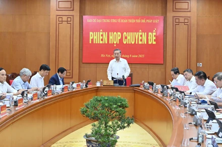 Tổng Bí thư Tô Lâm chủ trì Phiên họp chuyên đề của Ban Chỉ đạo Trung ương về hoàn thiện thể chế, pháp luật. (Ảnh: ĐĂNG KHOA)