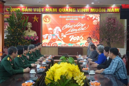 [Video] Đoàn công tác Báo Nhân Dân thăm, chúc Tết các đơn vị lực lượng vũ trang