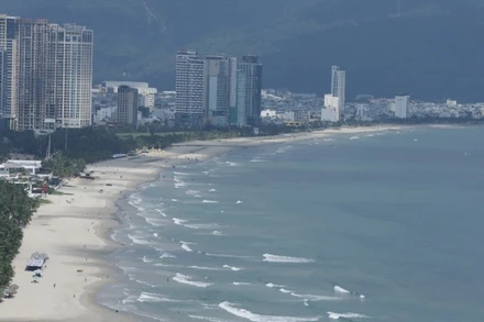 Một góc đường biển Võ Nguyên Giáp nhìn từ trên cao. 