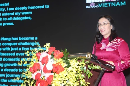 Bà Nguyễn Thị Anh Thi, Phó Chủ tịch Ủy ban nhân dân thành phố Đà Nẵng phát biểu tại chương trình.