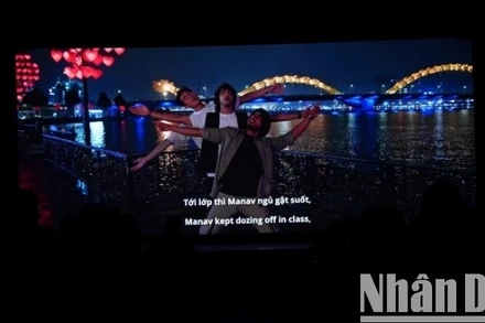 Hình ảnh cầu Rồng Đà Nẵng trong phim "Love in Vietnam". (Ảnh: ANH ĐÀO)