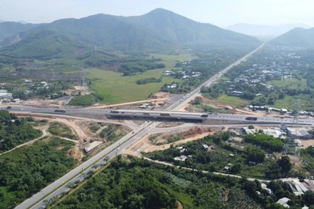 Đà Nẵng từng bước hoàn thiện hệ thống đường giao thông huyết mạch.