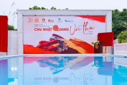 Không gian nghệ thuật đương đại mang tên “Vóc Thu” của họa sĩ Chu Nhật Quang vừa được ra mắt tại xã Kim Anh, thành phố Hà Nội.