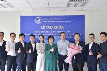 Lễ tạo khóa cấp chứng thư chữ ký số gốc cho Tổ chức cung cấp dịch vụ chứng thực điện tử quốc gia.