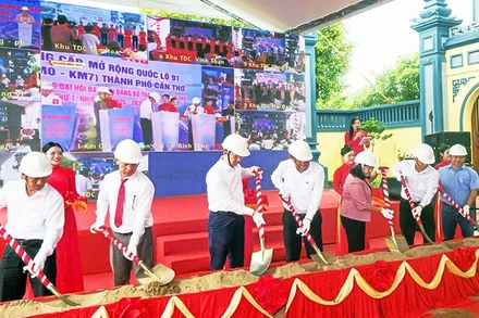 Khởi công một trong các công trình chào mừng Đại hội Đảng thành phố Cần Thơ lần thứ I, nhiệm kỳ 2025-2030.
