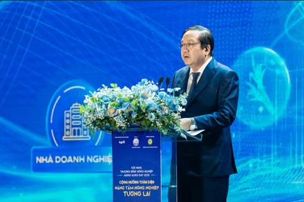 Ông Nguyễn Minh Lâm, Phó Chủ tịch Ủy ban nhân dân tỉnh Tây Ninh phát biểu tại hội nghị.