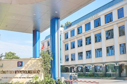 Công ty TNHH MTV Petrolimex Hà Nội tiền thân là Công ty Xăng dầu Khu vực I - Công ty trách nhiệm hữu hạn một thành viên.