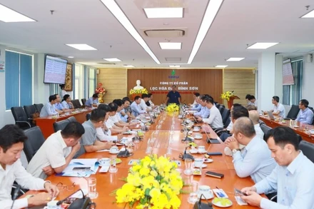 Toàn cảnh buổi làm việc của Bí thư Tỉnh ủy Quảng Ngãi Hồ Văn Niên với BSR.