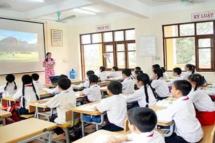 Thủ tướng Chính phủ thành lập Hội đồng thẩm định nhà nước thẩm định Báo cáo đề xuất chủ trương đầu tư Chương trình mục tiêu quốc gia hiện đại hóa, nâng cao chất lượng giáo dục và đào tạo giai đoạn 2026-2035. (Ảnh: VGP)