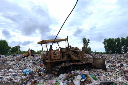 Bãi chứa rác tạm tại phường Tân Xuyên (tỉnh Cà Mau) sức chứa đến ngày 15/7 sẽ đầy.