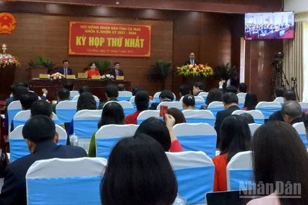Hội đồng nhân dân tỉnh Cà Mau họp kỳ đầu tiên ngay sau hợp nhất tỉnh.