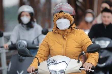 Khu vực Hà Nội sáng sớm và đêm trời rét. (Ảnh minh họa: TTXVN)