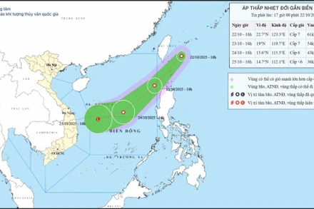 Vị trí áp thấp nhiệt đới lúc 17 giờ ngày 22/10.