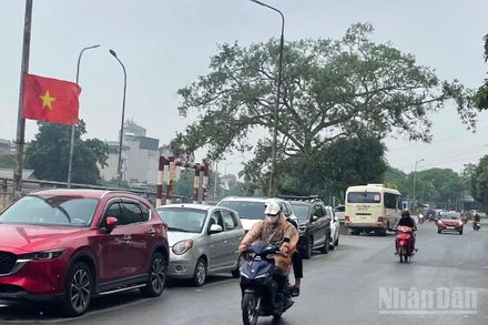 Dự báo khu vực Hà Nội có mưa, mưa vừa và rải rác có dông. (Ảnh minh họa: Đ.T)