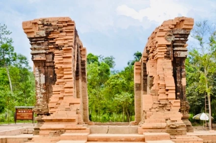 Tháp K nơi hé lộ con đường cổ dẫn vào khu vực trung tâm Thánh địa Mỹ Sơn.