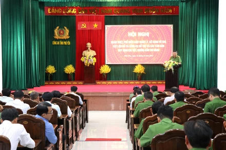 Hội nghị quán triệt, phổ biến Luật Quản lý, sử dụng vũ khí, vật liệu nổ, công cụ hỗ trợ.
