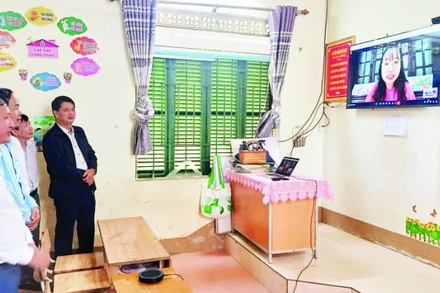 Phòng học trực tuyến tại Trường tiểu học Ca Thành (xã Ca Thành, tỉnh Cao Bằng) giúp cải thiện, nâng cao chất lượng đào tạo.