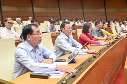 Quốc hội chốt mức hưởng trợ cấp thất nghiệp bằng 60% bình quân tiền lương đóng