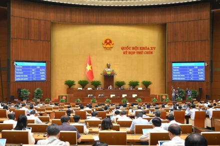 Quang cảnh phiên họp sáng 14/6.