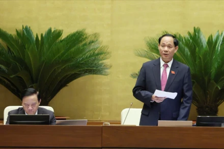 Phó Chủ tịch Quốc hội Trần Quang Phương phát biểu. (Ảnh: DUY LINH)