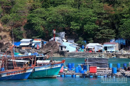 Một góc đảo Hòn Chuối tỉnh Cà Mau trước giờ bầu cử sớm. (Ảnh chụp chiều 12/3)