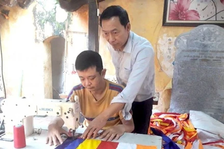 Chăm lo vấn đề việc làm cho người khuyết tật là cách thức hiệu quả nhất giúp họ hòa nhập cộng đồng nhanh, bền vững. (Ảnh: PV)
