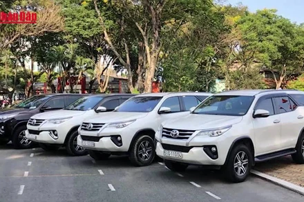 [Video] Sẽ phạt nặng các vi phạm thuộc dịch vụ thuê xe tự lái, từ năm 2026