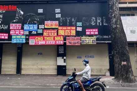 [Video] Nhiều hộ kinh doanh trả lại mặt bằng nhà phố dịp cuối năm