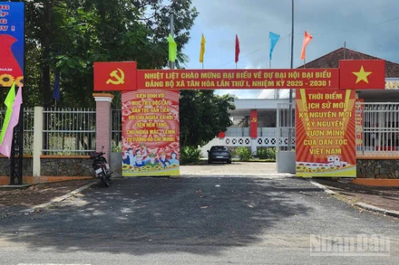 Tuyên truyền cổ động đại hội Đảng bộ các xã, phường thuộc thành phố Cần Thơ, nhiệm kỳ 2025-2030.