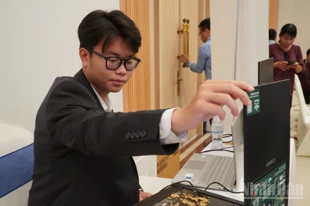 Nội dung thu hút sự quan tâm tại chương trình là hệ thống AI kiểm tra giống lúa (EASYRICE MP1) do Easy Rice nghiên cứu.