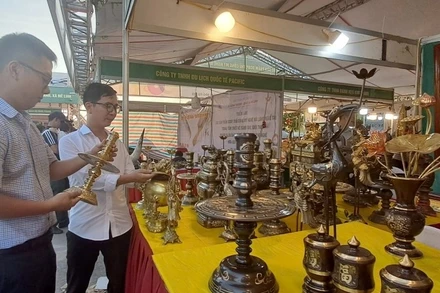 Các sản phẩm thủ công mỹ nghệ, OCOP và làng nghề được giới thiệu tại chương trình.