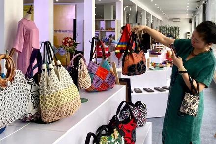 Sản phẩm thủ công mỹ nghệ của Hà Nội cần đáp ứng được các tiêu chuẩn để vào thị trường châu Âu.