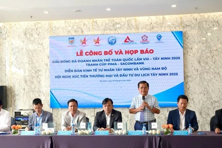 Hop báo giải bóng đá Doanh nhân trẻ toàn quốc lần thứ VIII năm 2025 tại Tây Ninh.