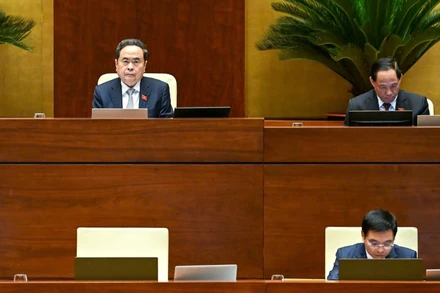 Chủ tịch Quốc hội Trần Thanh Mẫn chủ trì phiên họp. (Ảnh DUY LINH)