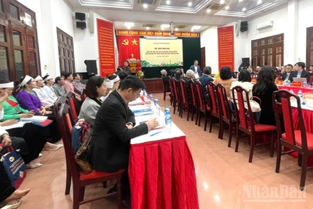 Toàn cảnh Hội thảo khoa học “Bảo tồn, phát huy giá trị văn hóa truyền thống của các dân tộc thiểu số gắn với phát triển du lịch”.