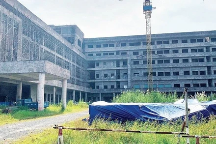 Bệnh viện Ung bướu Cần Thơ dừng thi công từ năm 2022 đến nay.