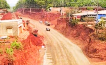 Thi công tuyến đường tỉnh 753 kết nối đông-tây tỉnh Đồng Nai.