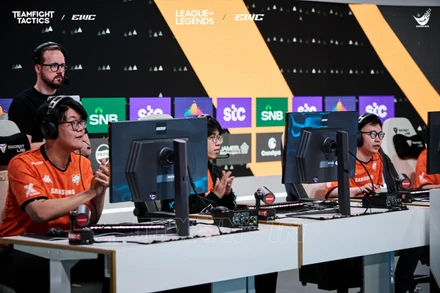 Lần đầu tiên các vận động viên Việt Nam lọt vào chung kết Esports World Cup. (Ảnh VIRESA)