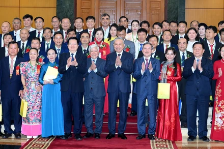 Tổng Bí thư Tô Lâm gặp mặt các đại biểu nông dân Việt Nam xuất sắc và nhà khoa học của nhà nông năm 2025.