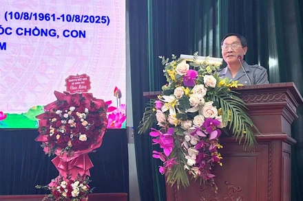 Chủ tịch Hội Nạn nhân chất độc da cam/dioxin thành phố Hà Nội Trần Văn Quang phát biểu khai mạc sự kiện.