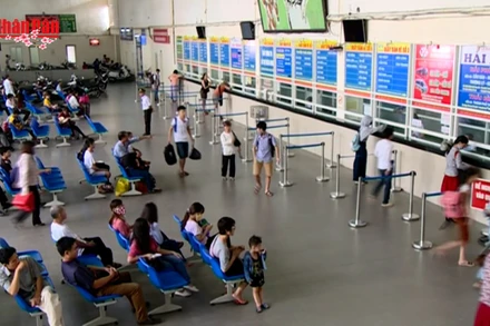 [Video] Xử lý nghiêm hành vi tự ý hủy chuyến, tăng giá vé sai quy định dịp Tết