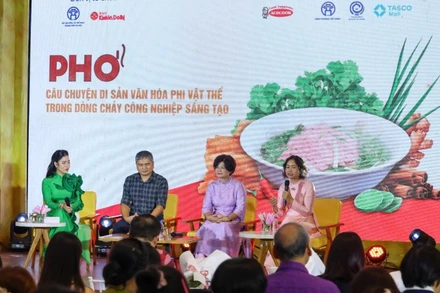 Các chuyên gia bàn thảo về giải pháp khai thác, phát huy hiệu quả giá trị di sản của phở.