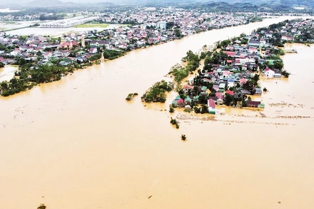 Bão số 10 và mưa lũ sau bão đã gây thiệt hại rất nặng nề về sinh kế tài sản, cơ sở hạ tầng tại các địa phương khu vực Bắc Bộ và Bắc Trung Bộ.
