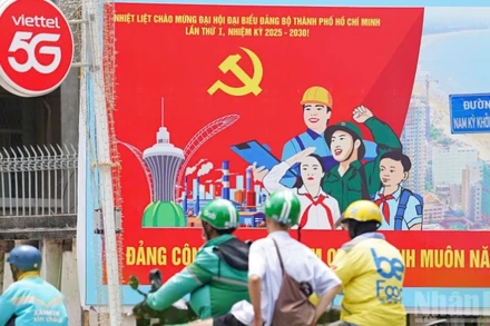 Các pano cổ động trong dịp tổ chức Đại hội Đảng bộ Thành phố Hồ Chí Minh nhiệm kỳ 2025-2030, thắp lên không khí rộn ràng, tin tưởng và kỳ vọng, niềm tự hào và ý chí vươn lên của Đảng bộ và nhân dân thành phố.